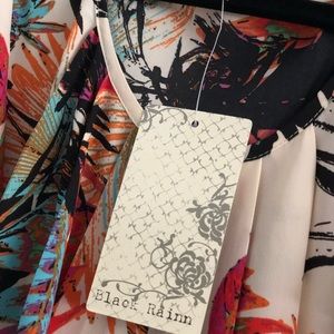 NWT- short sleeve top  w/ruffled flare!